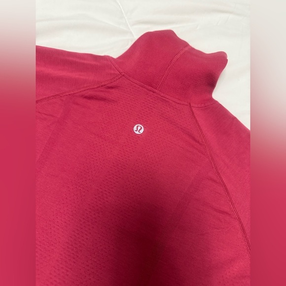 Lululemon Swiftly Speed Turtleneck Long Sleeve - Picture 11 of 11